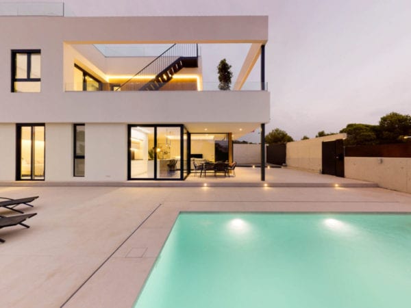 Luxury 3 bed – 3 bath Villa in Finestrat – Built 2020 – 2 km from beach – Costa Blanca