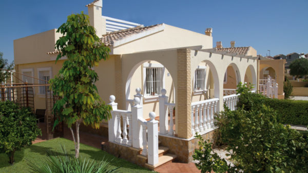 Bungalows & villas refurbished from € 75.000 @ New Sierra Golf in Balsicas – Murcia – Costa Calida
