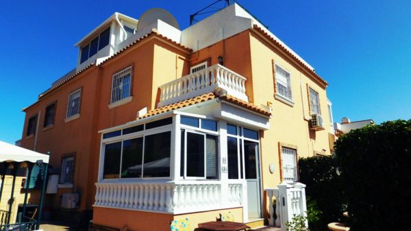 3 or 4 Bed – 2 Bath Quad Townhouse in Lo Marabu Ciudad Quesada – Costa Blanca south