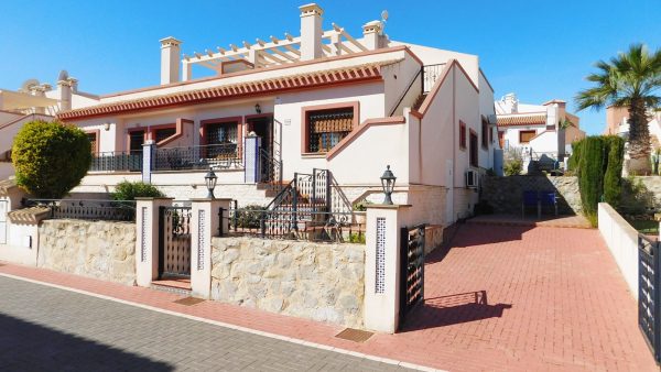 2 Bed 2 Bath Quad Bungalow in La Canada San Miguel de Salinas – Alicante