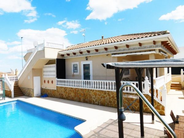 3 Bed 2 Bath Detached Villa with Private Pool in Bigastro – Alicante